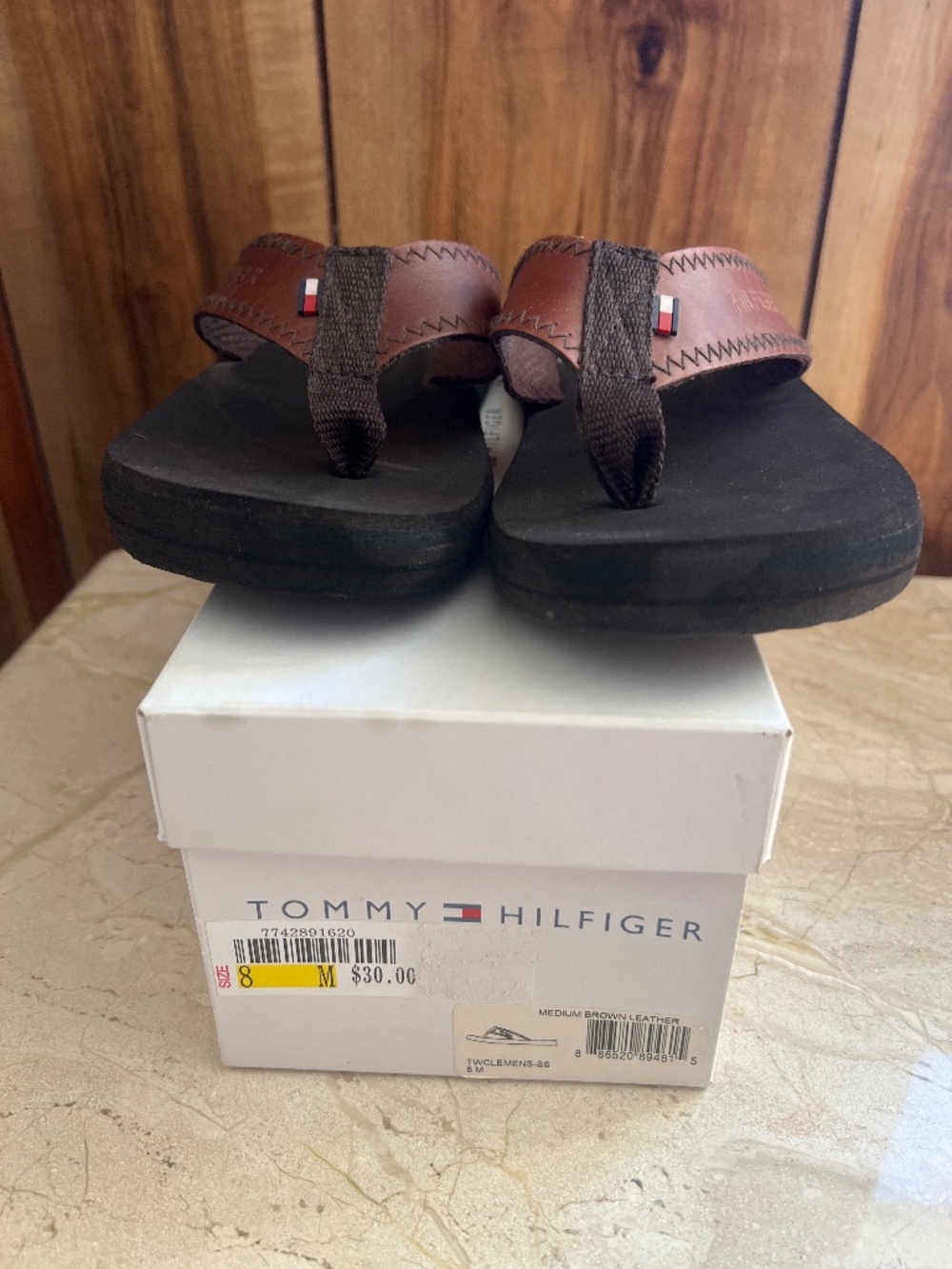 Tommy Hilfiger Women’s Clemens Flip Flop Sandals Brown Size 8 M W/ Box